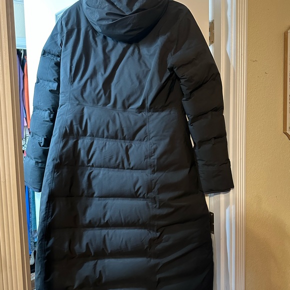 Lululemon StretchSeal Sleet Street Long Jacker - Picture 2 of 12